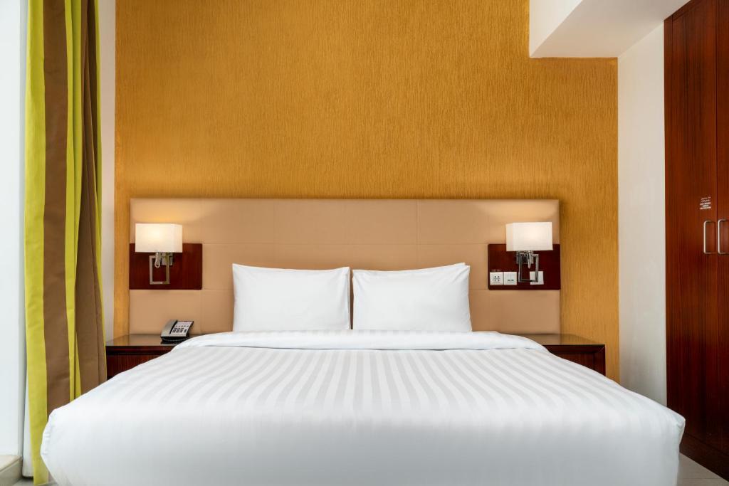 None  Star Metro Deira Hotel Apartments Dubai